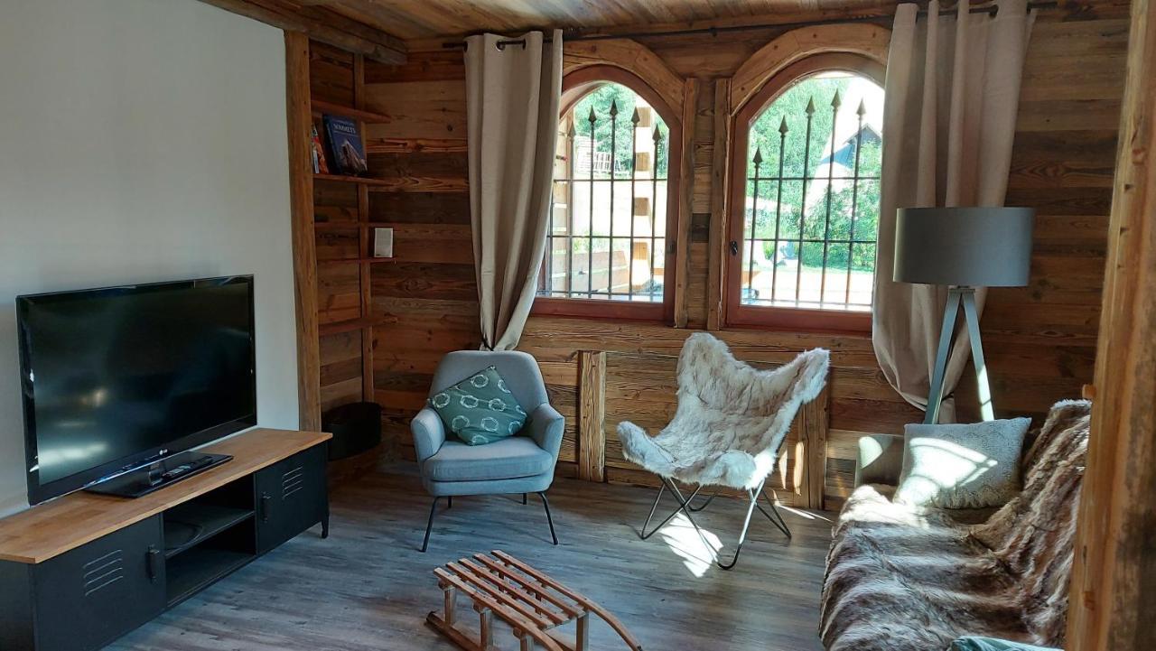 Chalet Serre Cambeou Piscine&Spa Сен-Шафре Экстерьер фото
